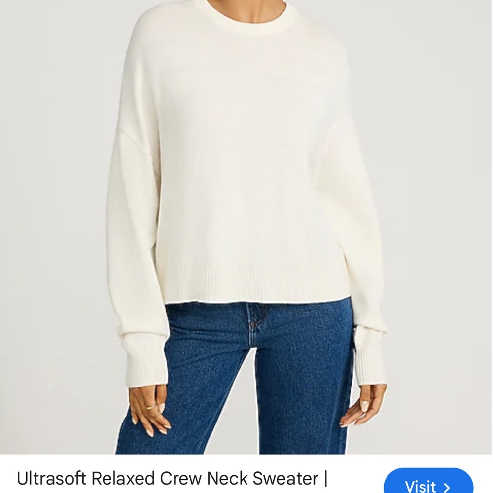 Express Ultrasoft Crew Neck Sweater in Ivory - Size Large